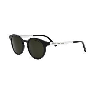 10C0 - Shiny Black with Green Lenses