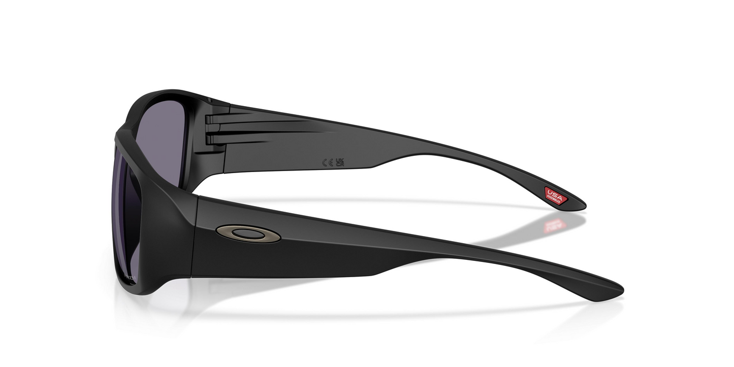Oakley OO9521 Tourniquet Sunglasses